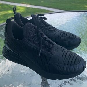 Nike AirMax 27C